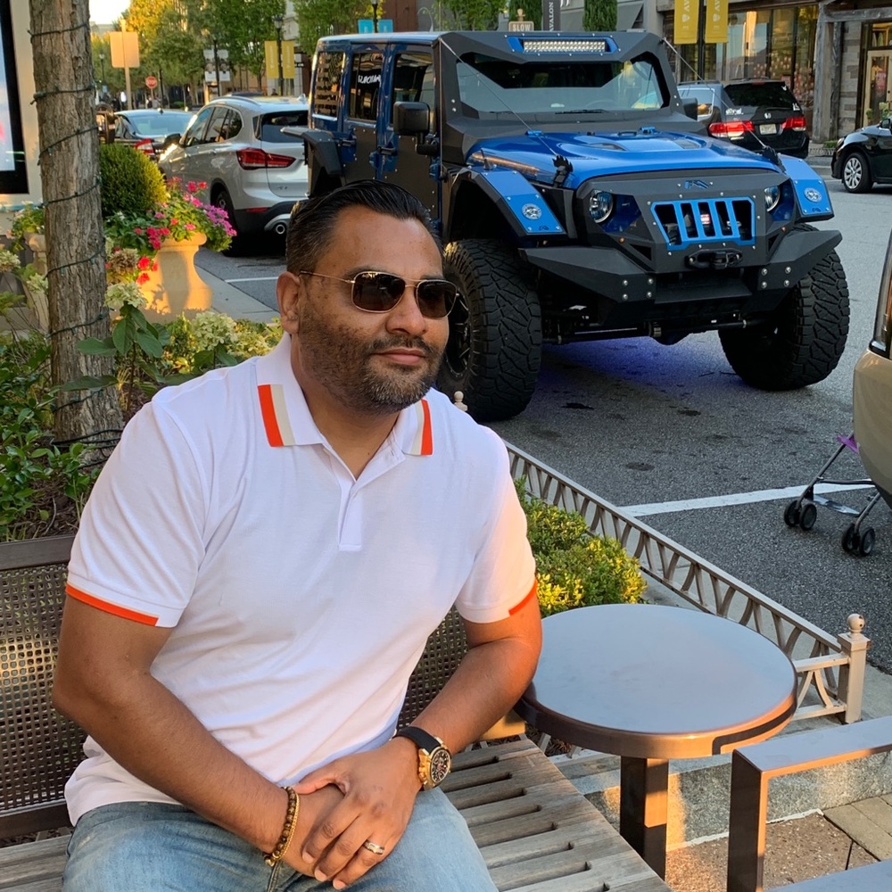 Meet your Posher, Gomes